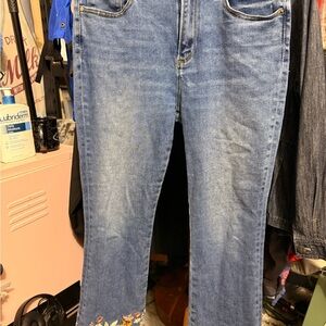 DRIFTWOOD Blue Jeans with Floral Embroidery